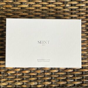Seint Beauty microfiber cloths